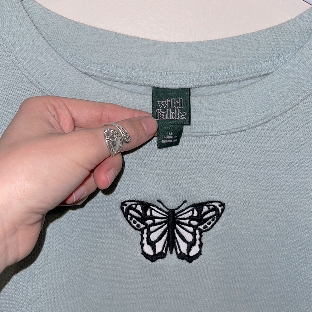 WILD FABLE, Size M, crewneck pullover - Picture 3 of 3